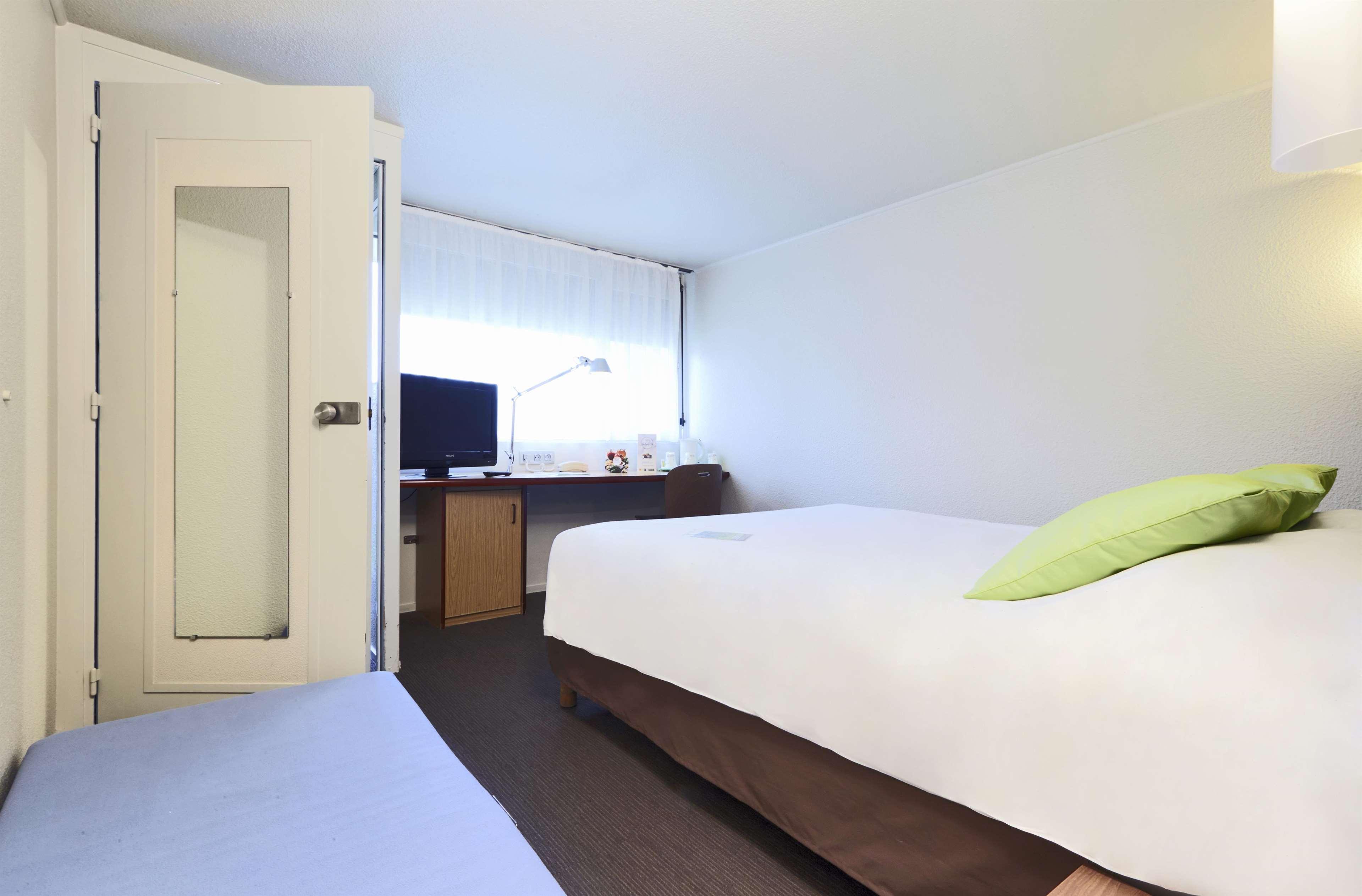 Campanile Bordeaux Sud - Gradignan-Talence Hotel Bagian luar foto