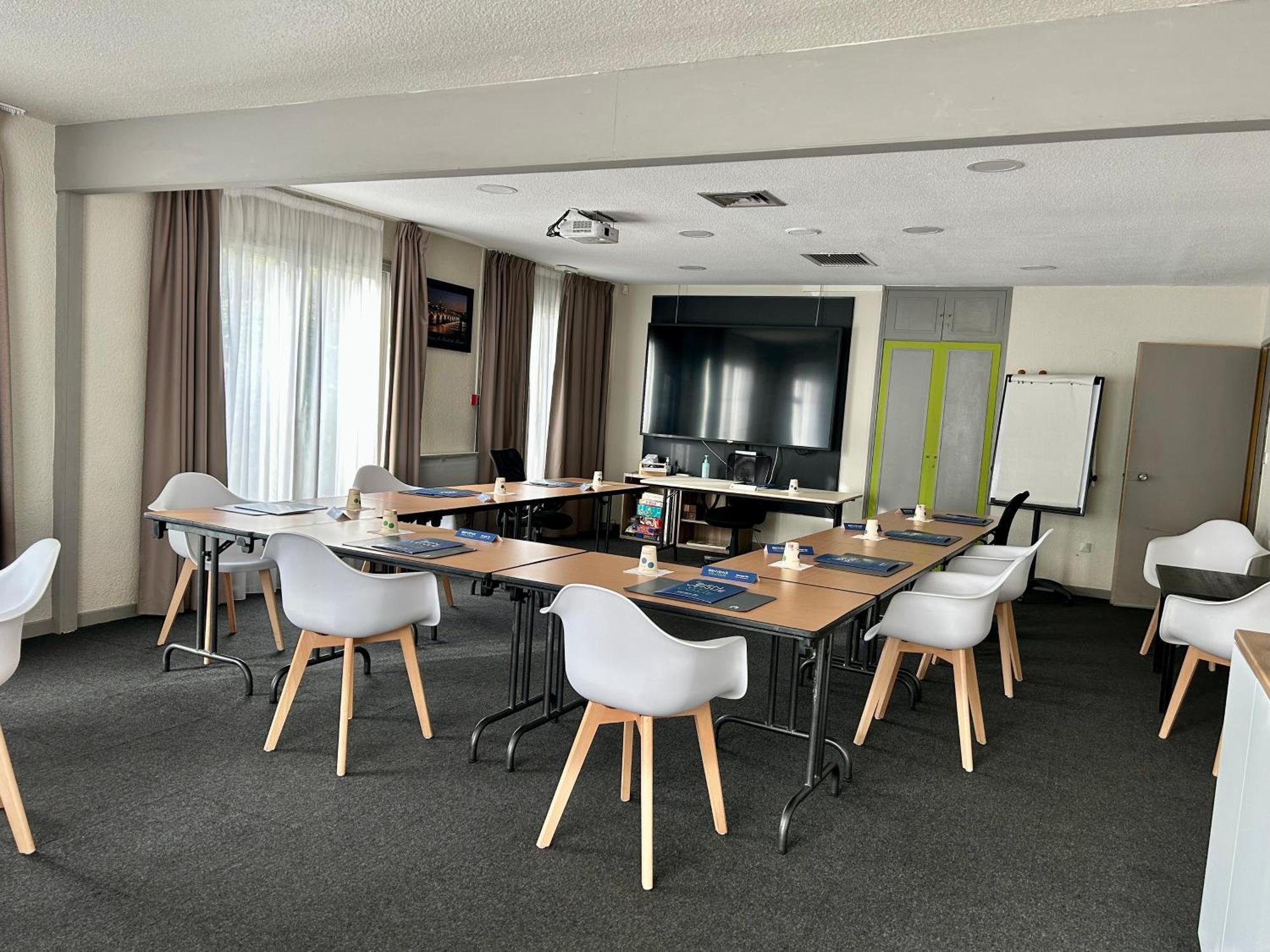 Campanile Bordeaux Sud - Gradignan-Talence Hotel Bagian luar foto